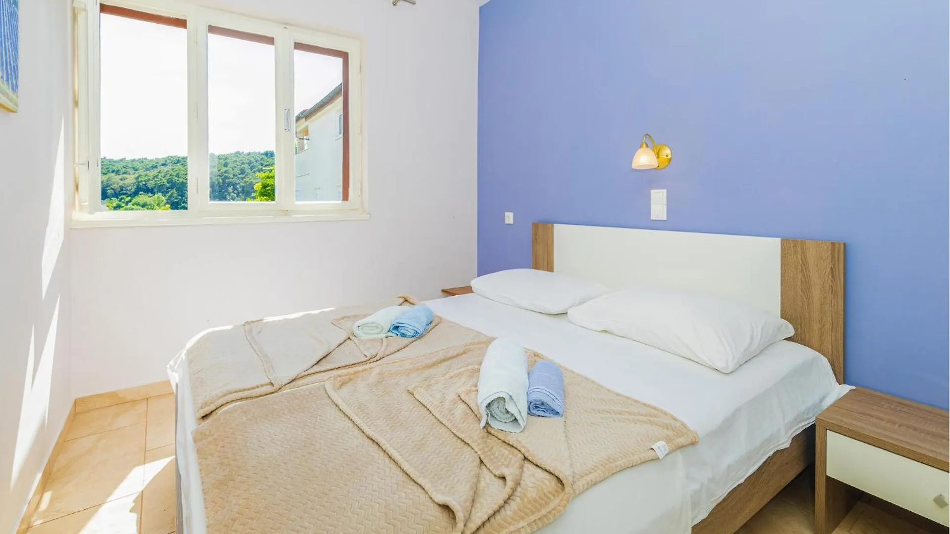 Nice Apartment In Kampor With Wifi